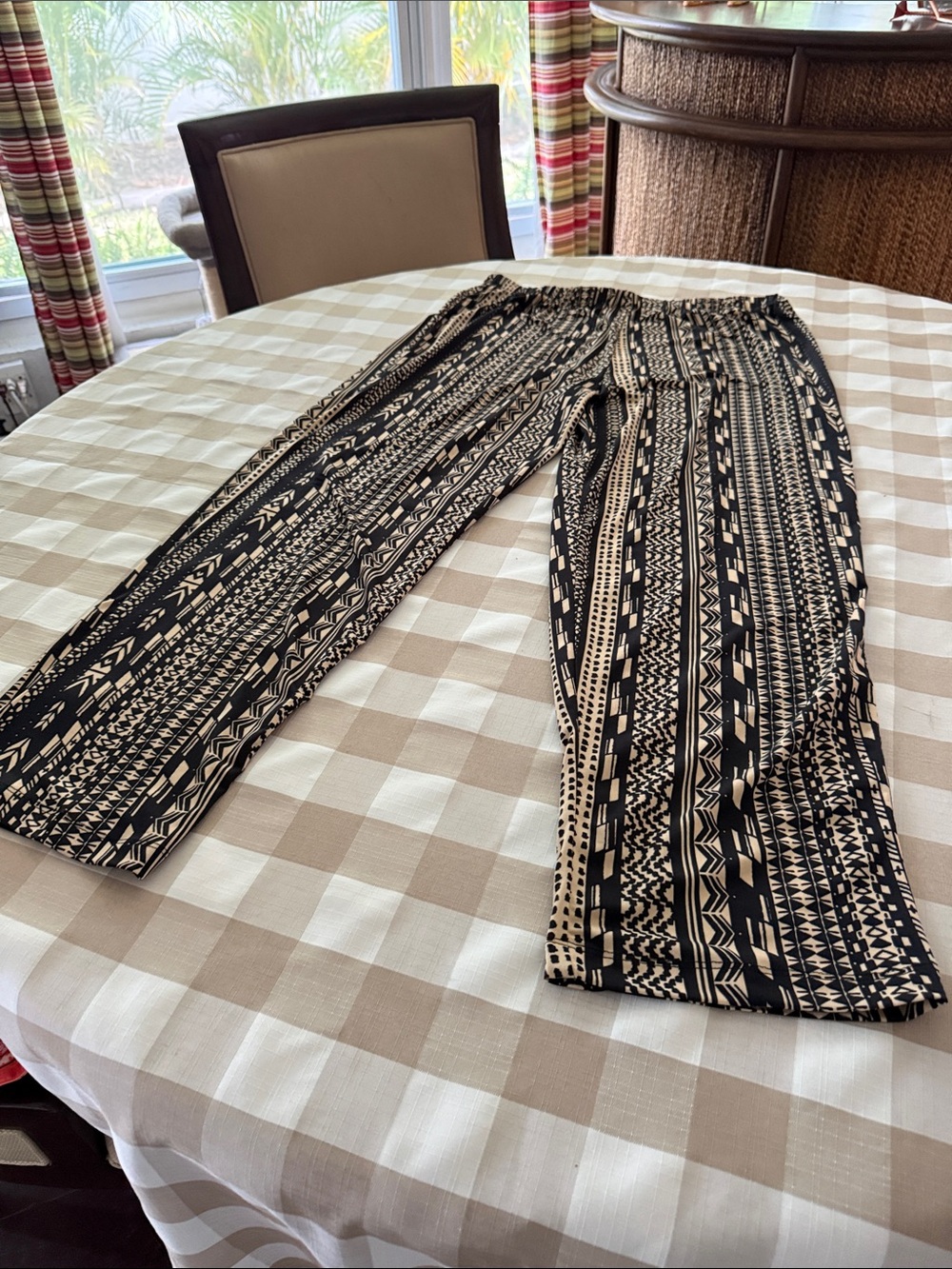 Black and Cream Aztec Print Lounge Pants